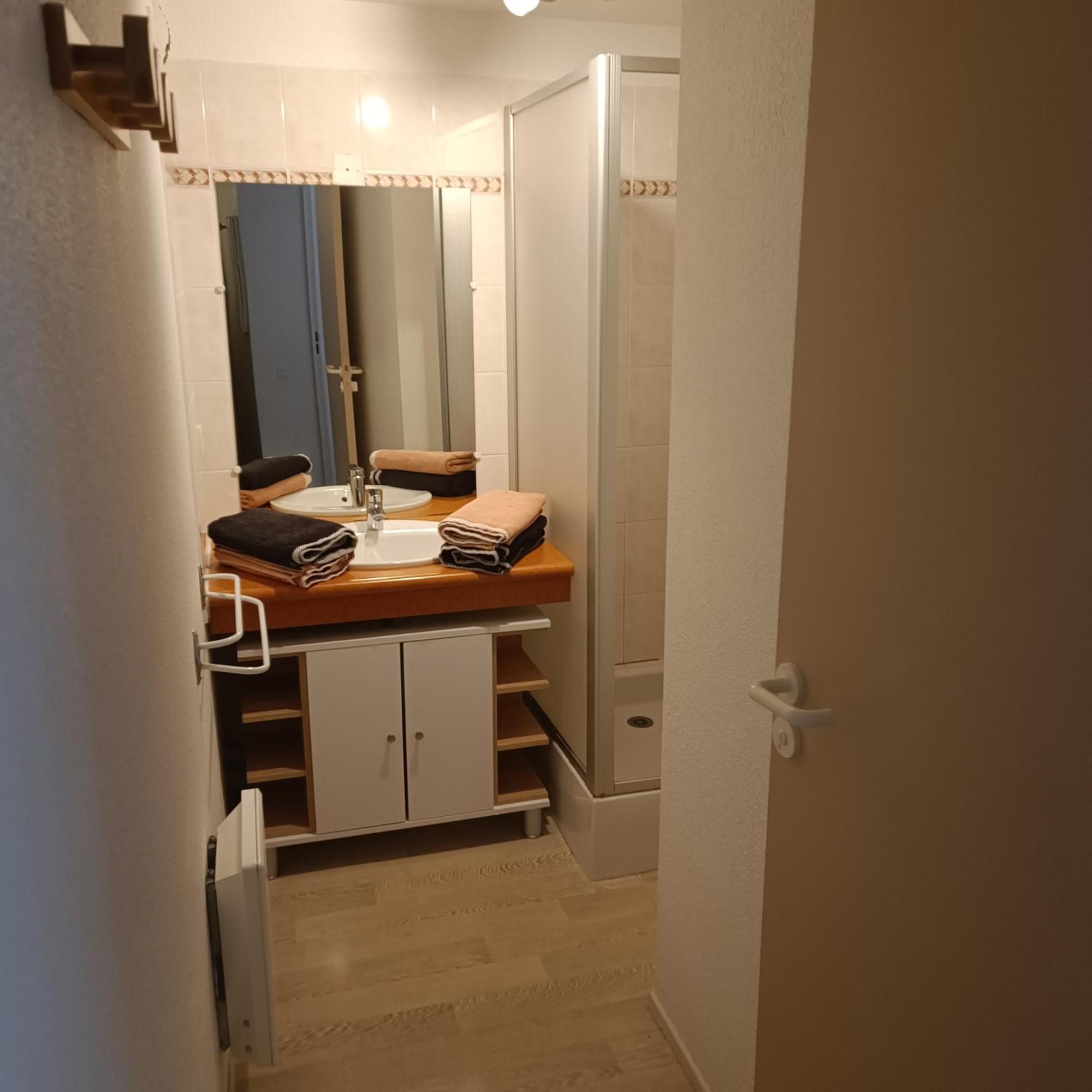 Joli T2 Avec Alcove Wifi 4 Pers Linge De Maison Inclus Cauterets Exterior foto